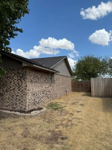 Photo 4 — 620 Taft Street, Altus, OK 73521
