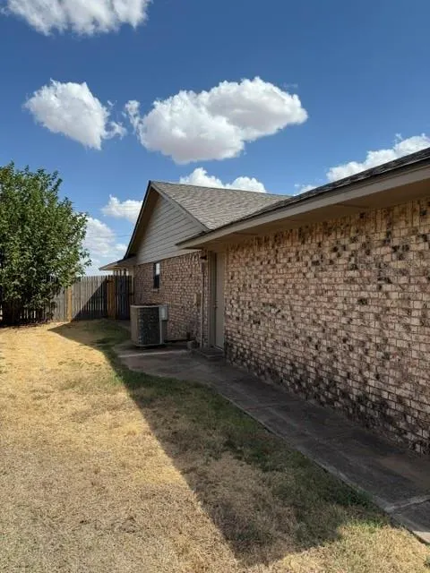 Photo 5 — 620 Taft Street, Altus, OK 73521
