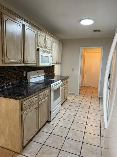 Photo 13 — 620 Taft Street, Altus, OK 73521