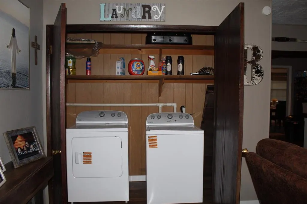 Photo 8 — 408 English Drive, Rush Springs, OK 73082