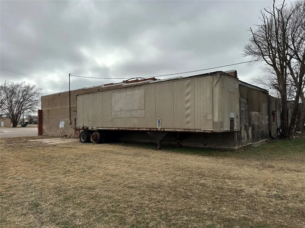 Photo 4 — 107 E Main Street, Carter, OK 73627