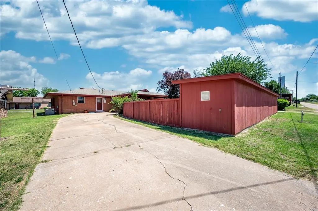 Photo 10 — 412 S Carol Street, Carnegie, OK 73015