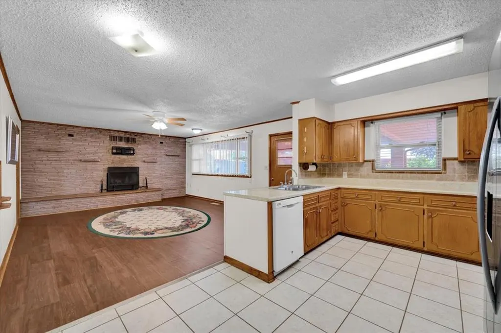 Photo 19 — 412 S Carol Street, Carnegie, OK 73015