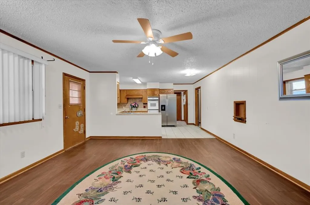 Photo 23 — 412 S Carol Street, Carnegie, OK 73015