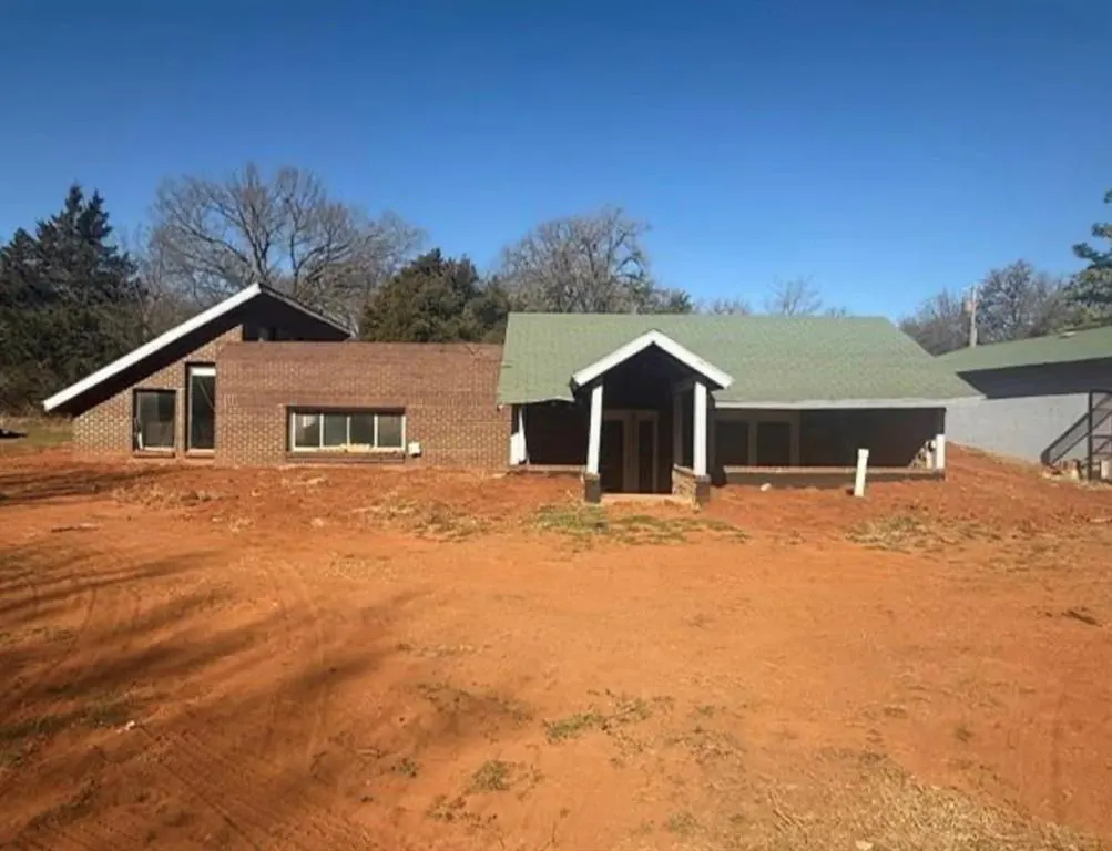 Photo 5 — 624 Rail Drive, Edmond, OK 73025