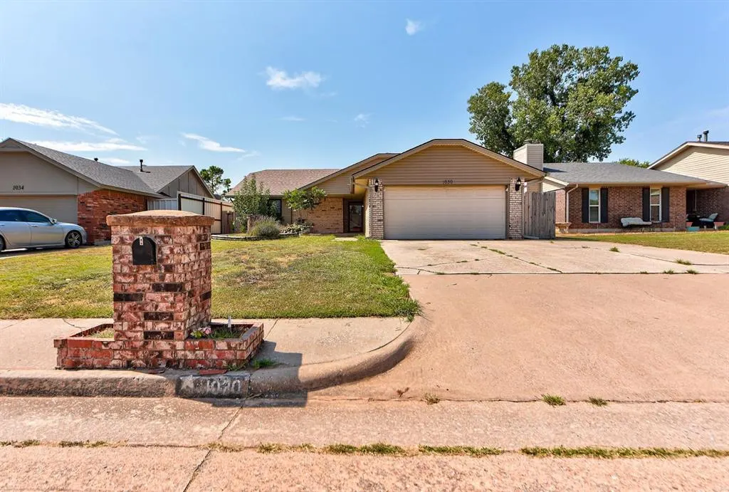 Front exterior — 1030 Walsh Lane, Yukon, OK 73099