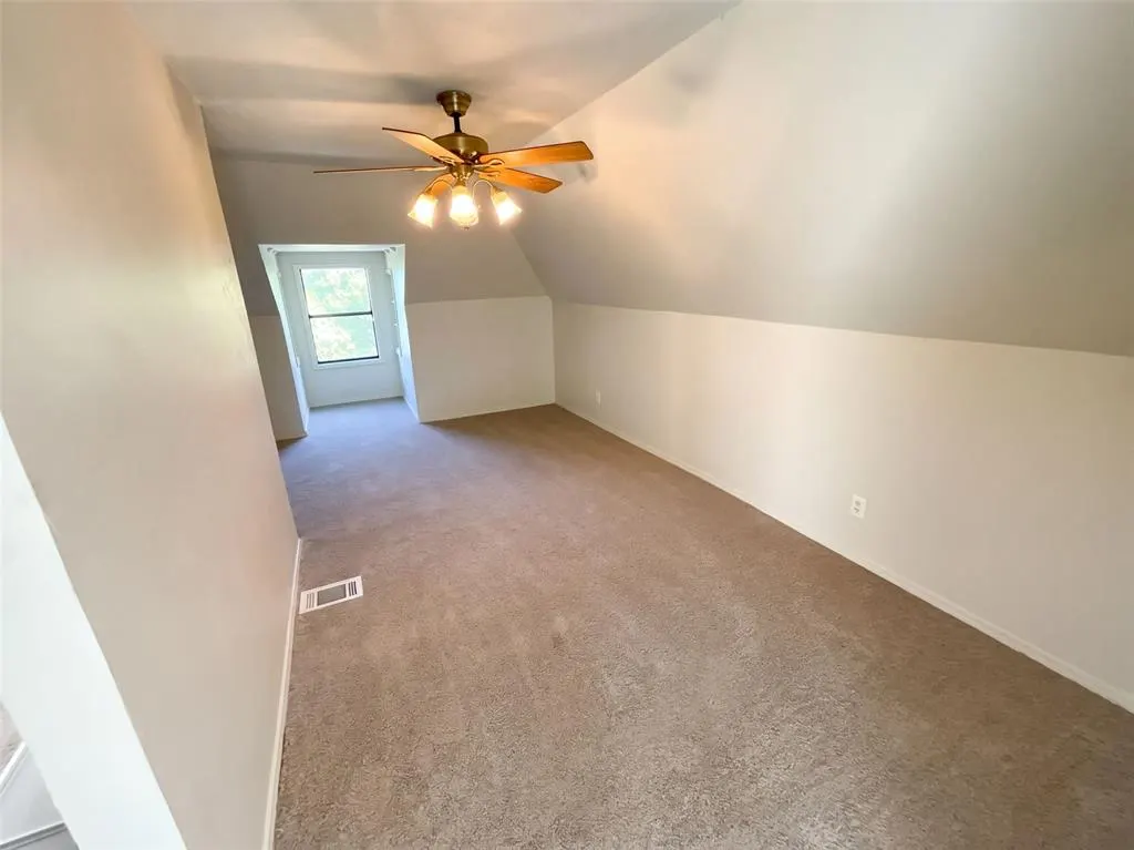 Photo 11 — 323 W 7th Street, Chandler, OK 74834