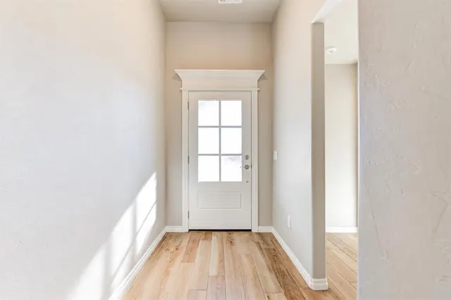 Photo 2 — 5333 Lannister Lane, Arcadia, OK 73007