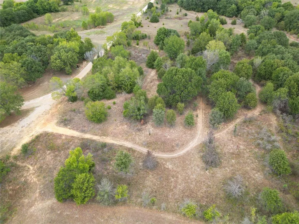 Photo 3 — 19549 W Us Highway 70 Highway, Lone grove, OK 73443