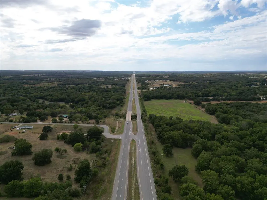 Photo 10 — 19549 W Us Highway 70 Highway, Lone grove, OK 73443