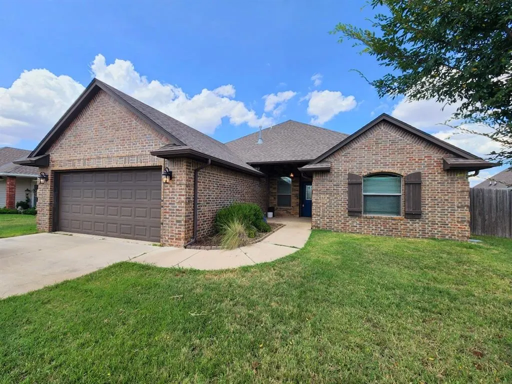 Photo 3 — 11309 NW 104th Street, Yukon, OK 73099