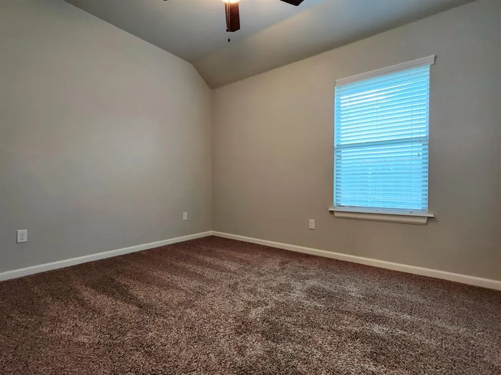 Photo 21 — 11309 NW 104th Street, Yukon, OK 73099