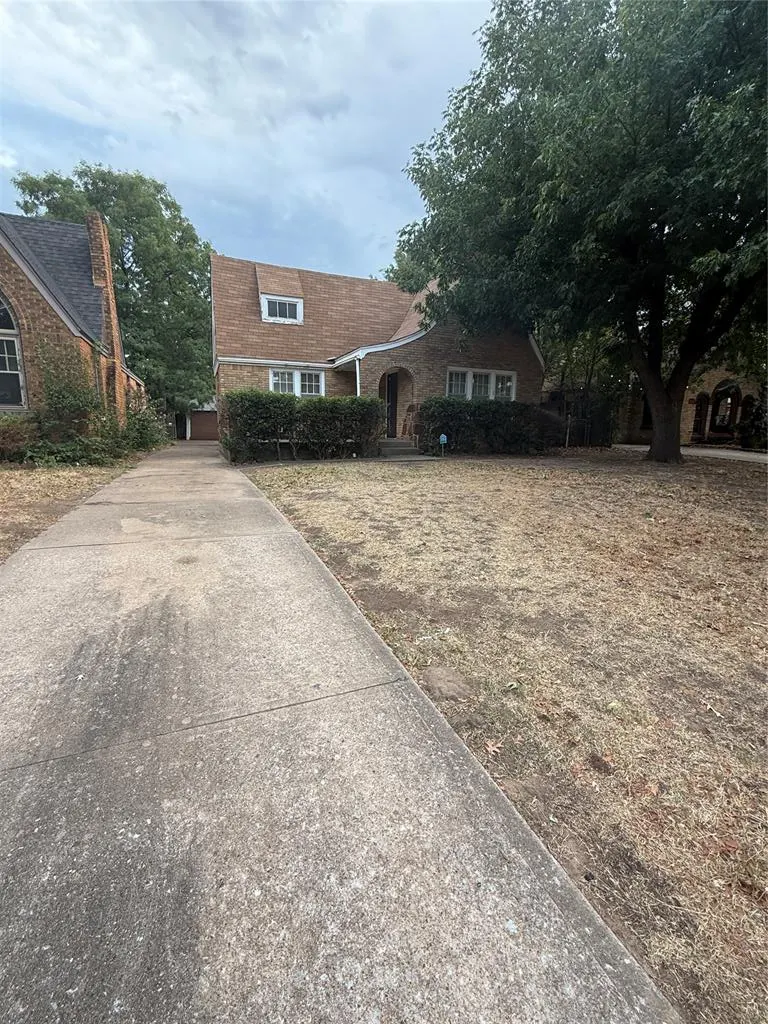 Photo 2 — 2856 NW 20th Street, Oklahoma City, OK 73107