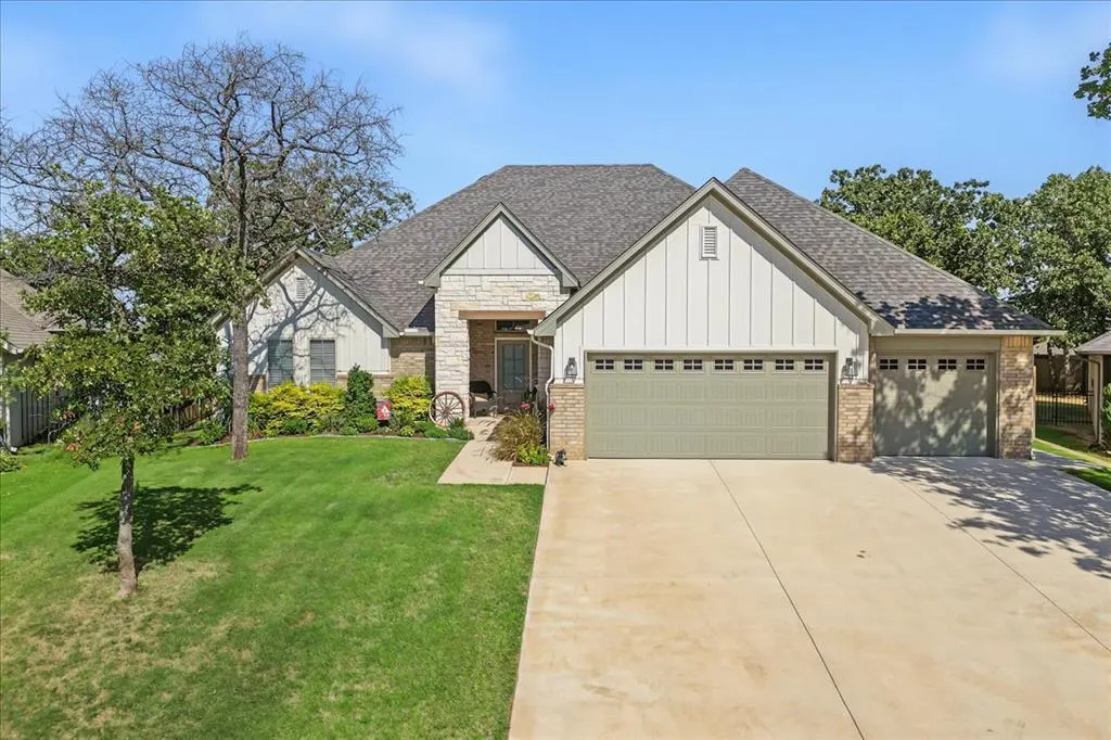 Front exterior — 2421 Rumble Court, Edmond, OK 73034