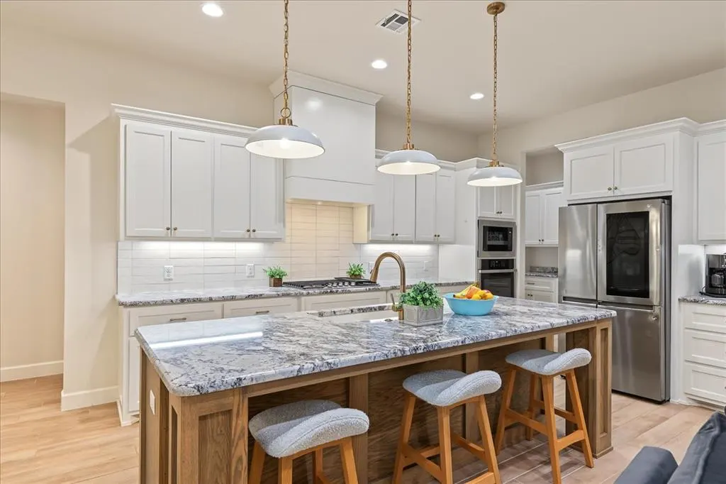 Photo 6 — 2421 Rumble Court, Edmond, OK 73034