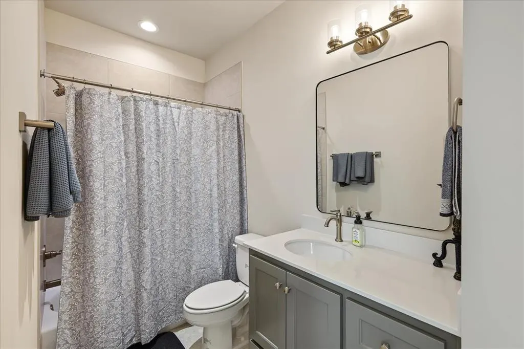 Photo 14 — 2421 Rumble Court, Edmond, OK 73034