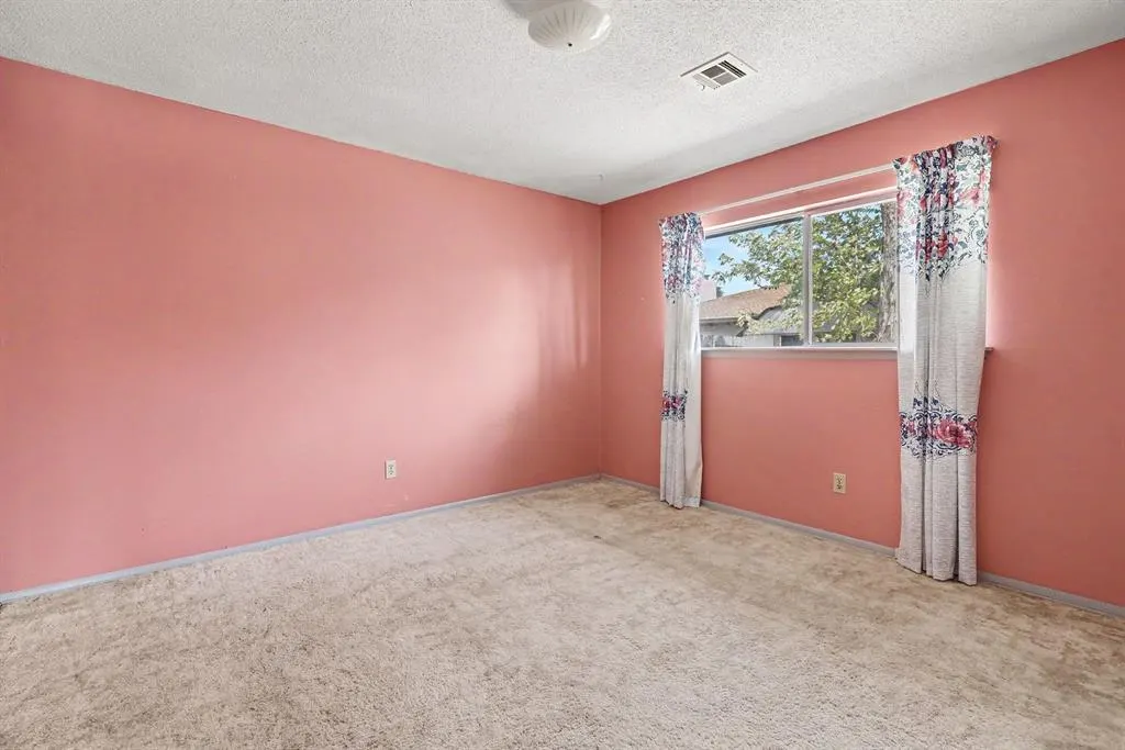 Photo 13 — 7721 NW 30th Street, Bethany, OK 73008