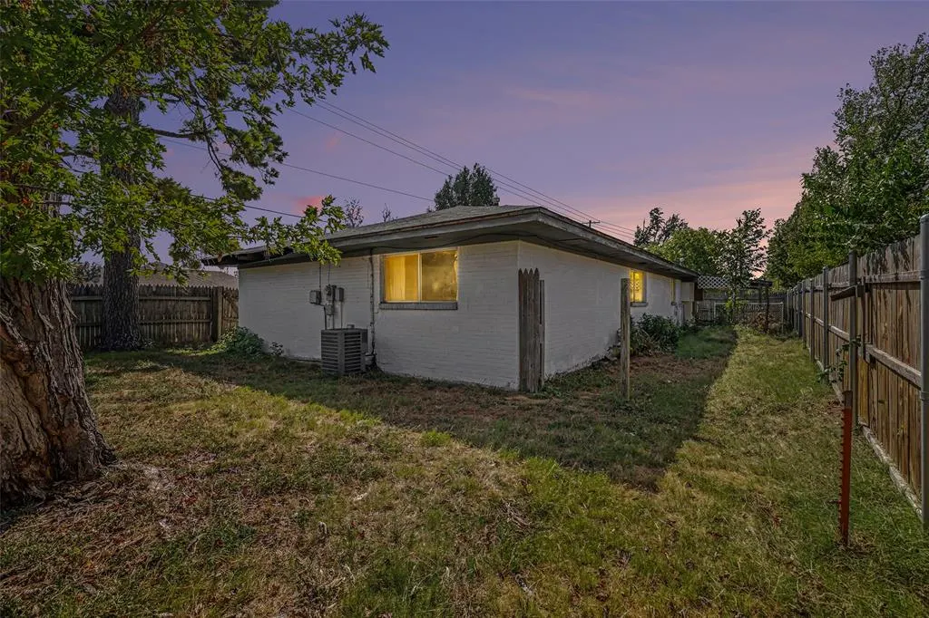 Photo 15 — 7721 NW 30th Street, Bethany, OK 73008