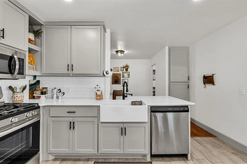 Photo 14 — 434 S 7th Street, Yukon, OK 73099
