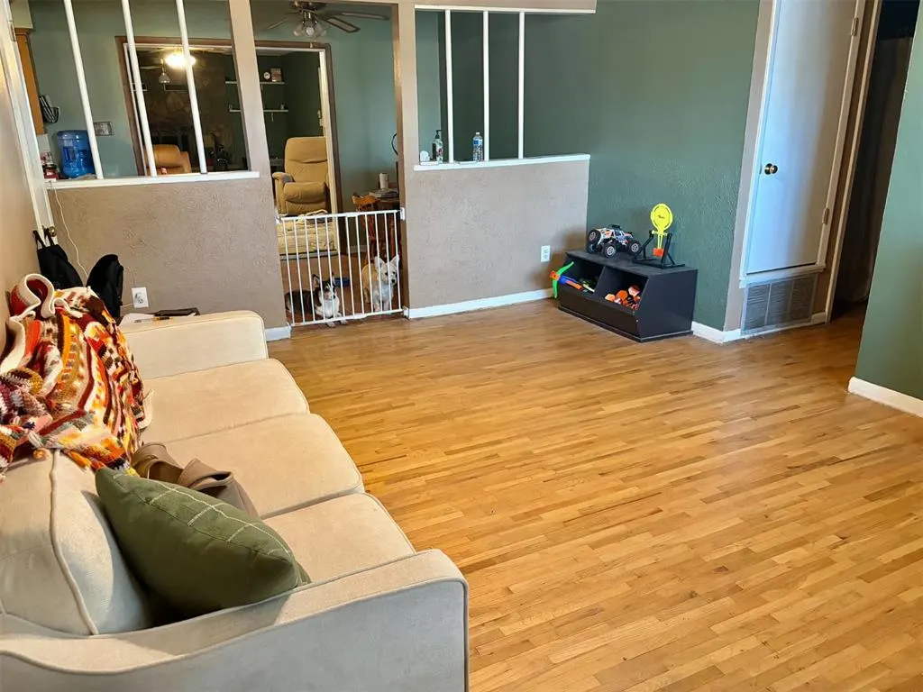 Photo 4 — 234 Circle Drive, Guymon, OK 73942