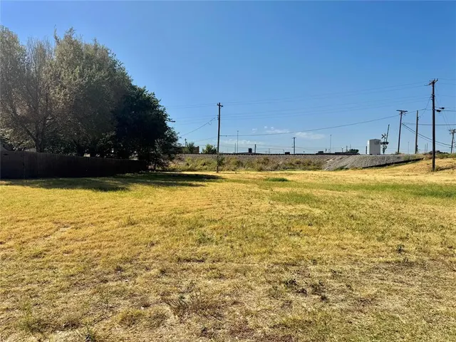 Photo 6 — 2536 W Lindley Avenue, Oklahoma City, OK 73107