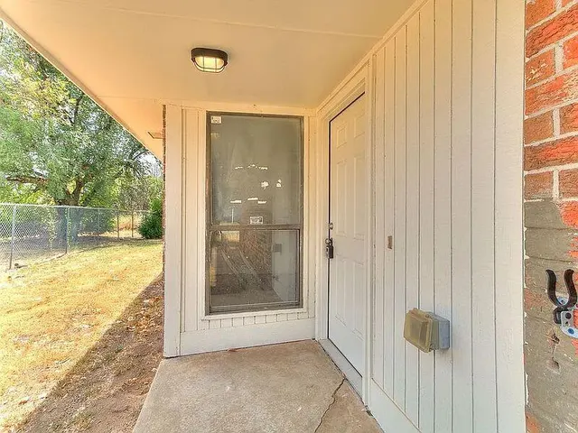 Photo 4 — 800 NW 113th Street, Oklahoma City, OK 73114