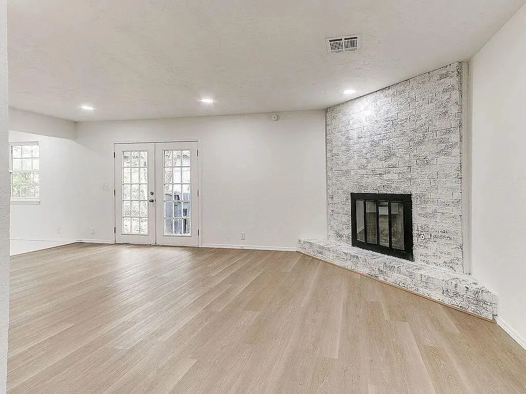 Photo 9 — 800 NW 113th Street, Oklahoma City, OK 73114