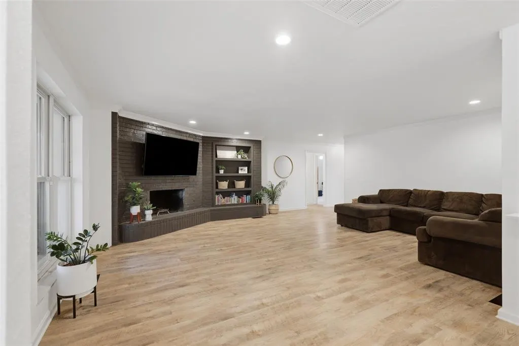 Photo 8 — 13404 Green Valley Drive, Oklahoma City, OK 73120