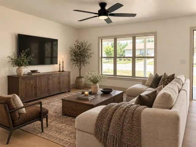 Photo 6 — 703 Thompson Drive, El Reno, OK 73036