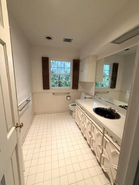Photo 13 — 3315 Robin Ridge Road, Oklahoma City, OK 73120