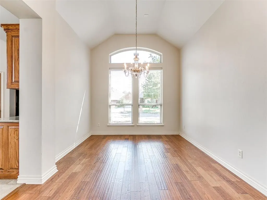 Photo 10 — 4100 Queensbury Court, Norman, OK 73072
