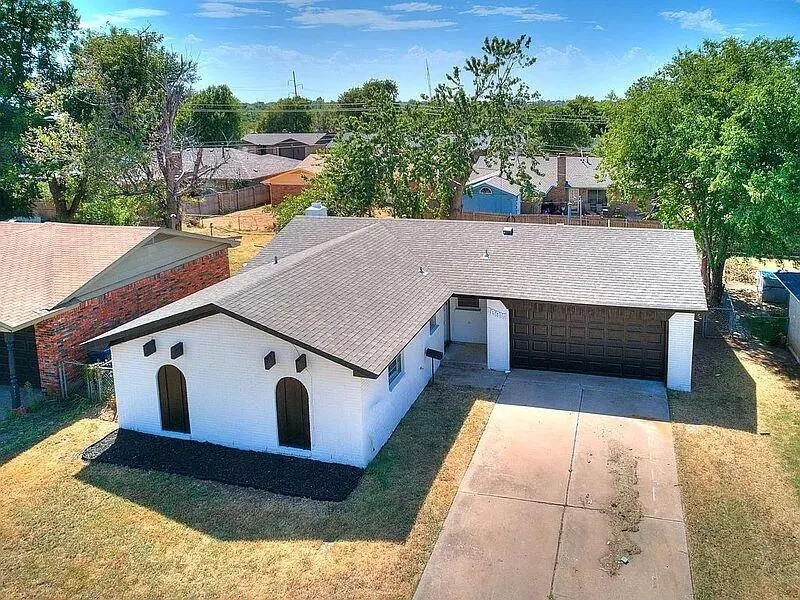 Photo 4 — 10917 N McKinley Avenue, Oklahoma City, OK 73114