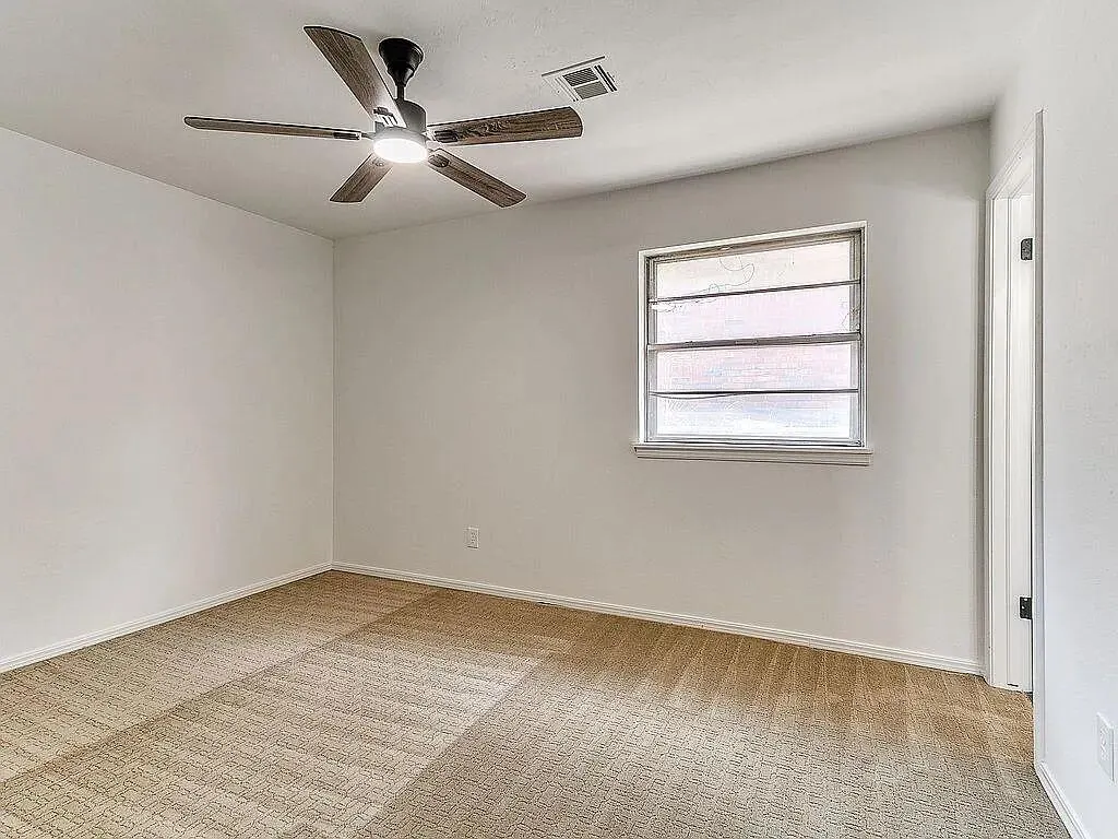 Photo 30 — 10917 N McKinley Avenue, Oklahoma City, OK 73114