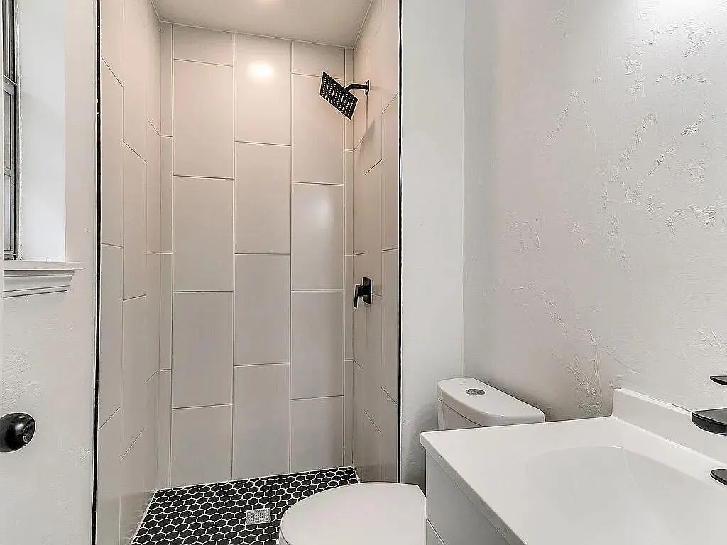 Photo 33 — 10917 N McKinley Avenue, Oklahoma City, OK 73114