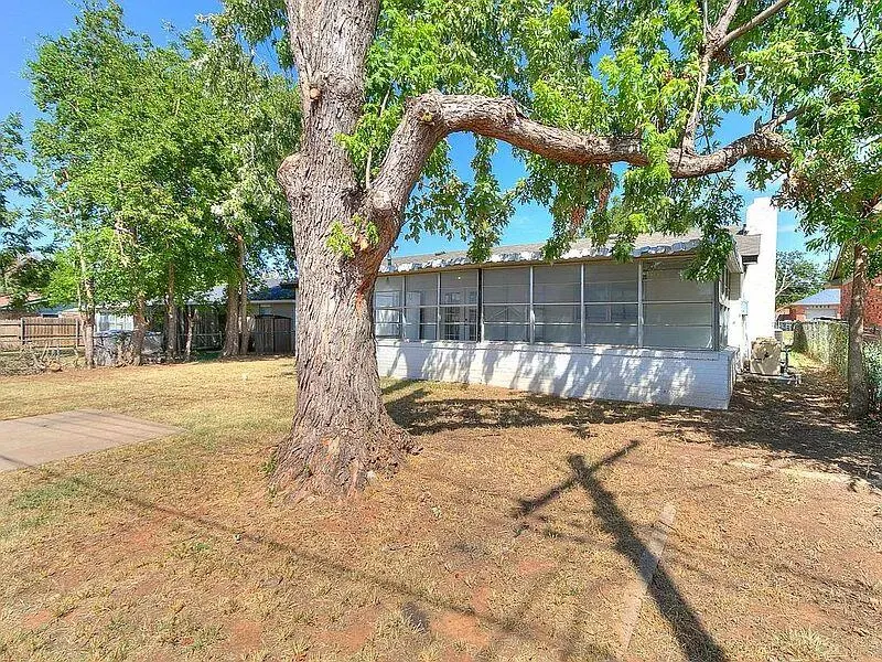 Photo 41 — 10917 N McKinley Avenue, Oklahoma City, OK 73114