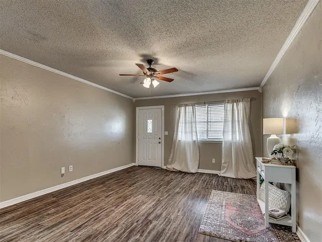 Photo 7 — 9404 S Winston Way, Oklahoma City, OK 73139