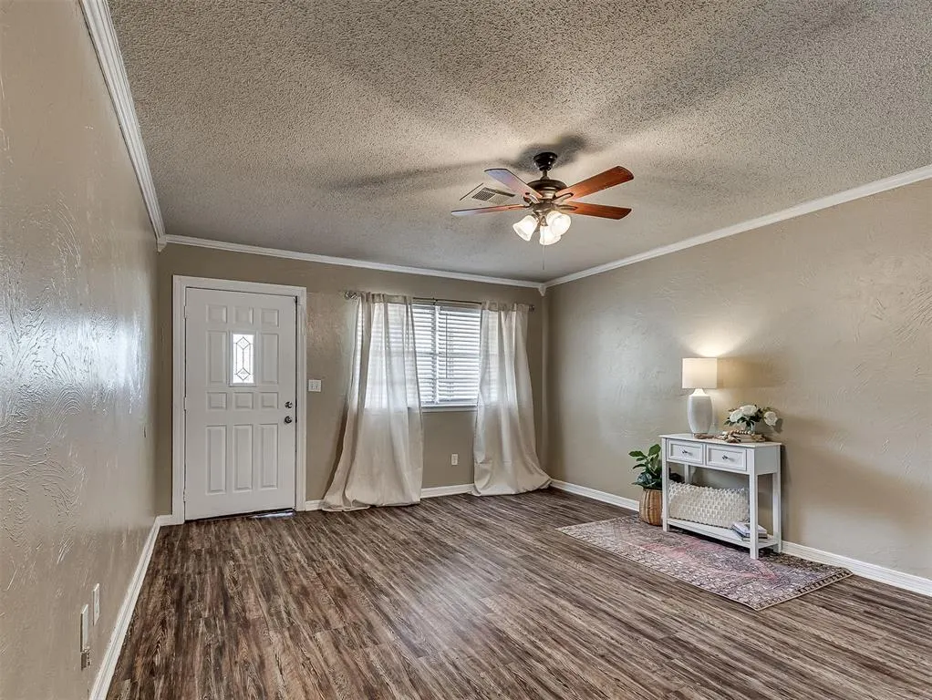 Photo 8 — 9404 S Winston Way, Oklahoma City, OK 73139