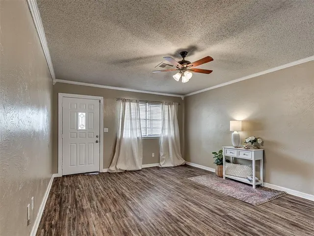 Photo 8 — 9404 S Winston Way, Oklahoma City, OK 73139
