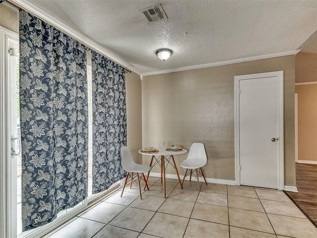 Photo 9 — 9404 S Winston Way, Oklahoma City, OK 73139