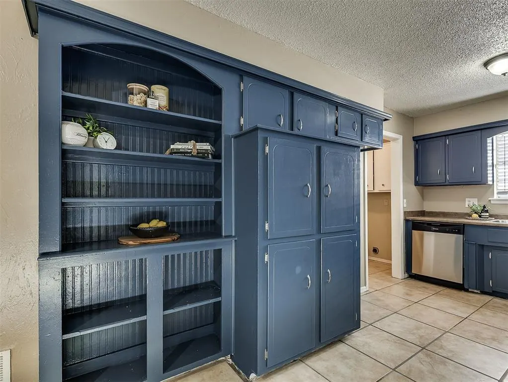 Photo 13 — 9404 S Winston Way, Oklahoma City, OK 73139