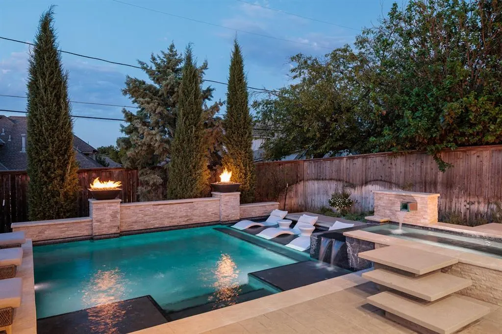 Photo 6 — 1415 Sherwood Lane, Oklahoma City, OK 73116