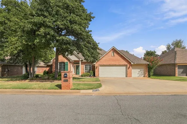 Photo 5 — 13728 Kirkland Ridge, Edmond, OK 73013