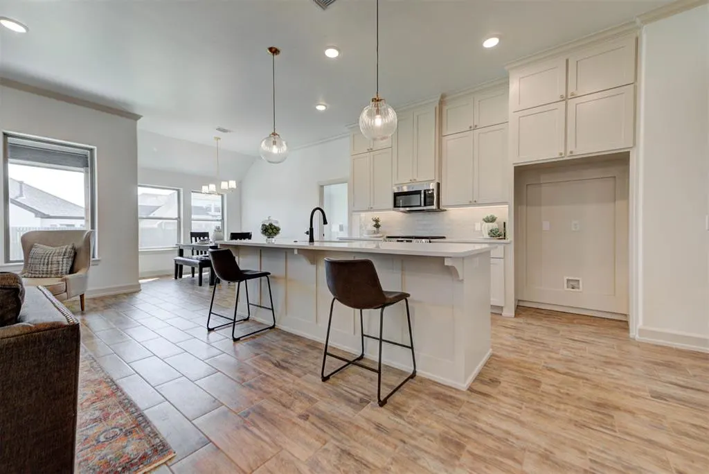 Photo 12 — 10528 NW 33rd Place, Yukon, OK 73099