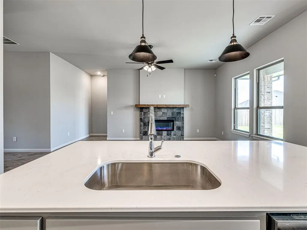 Photo 18 — 628 Honey Springs Lane, Shawnee, OK 74804