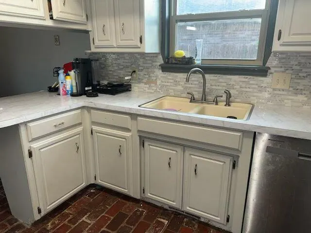 Photo 8 — 1004 SW 11th Street, Moore, OK 73160