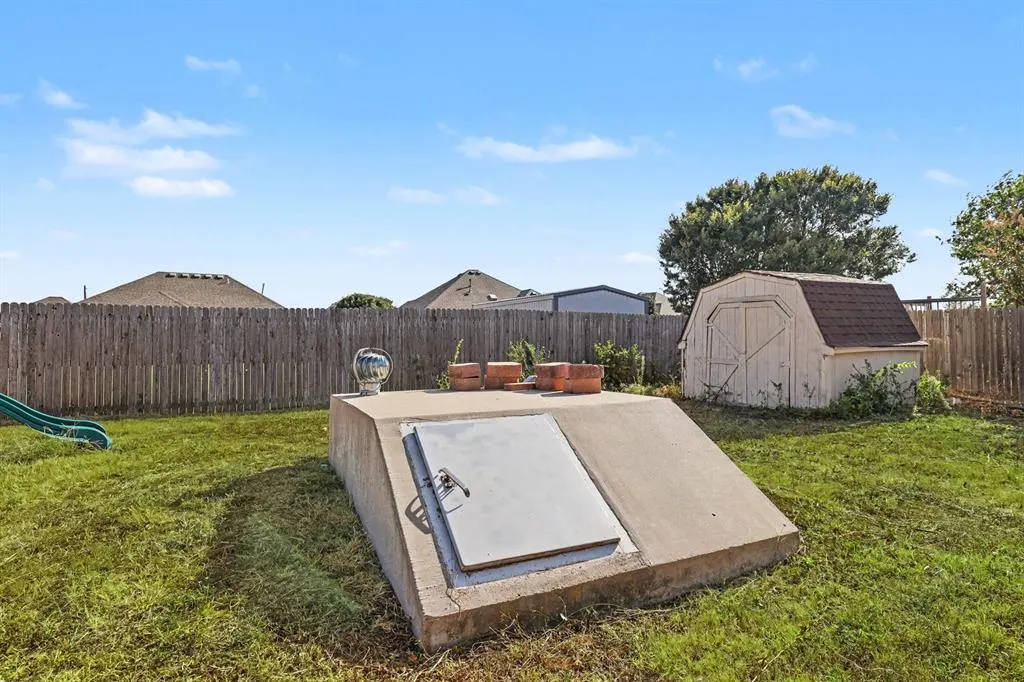 Photo 20 — 1004 SW 11th Street, Moore, OK 73160