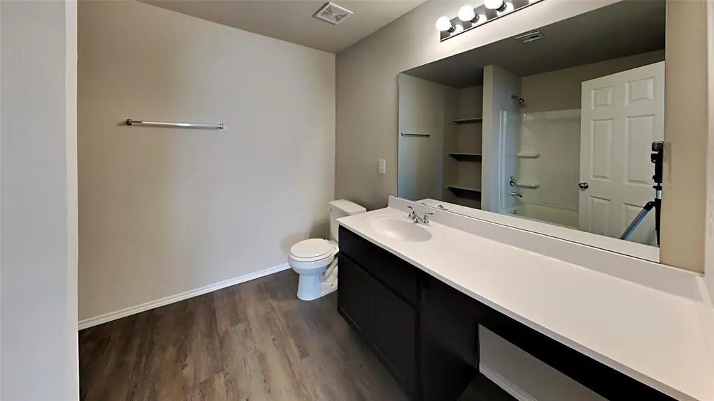 Photo 8 — 9905 Rattlesnake Lane, Yukon, OK 73099