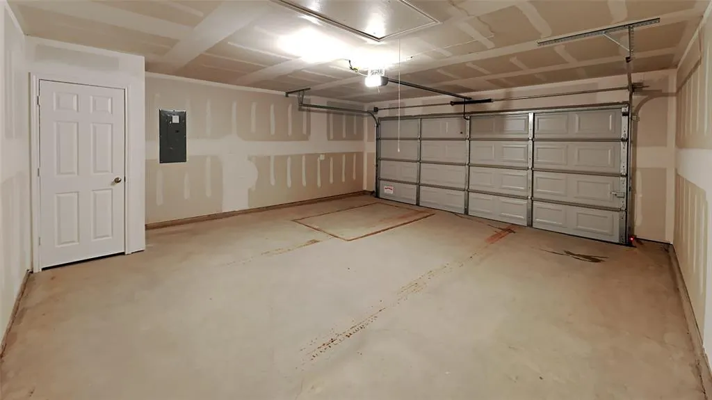 Photo 15 — 9905 Rattlesnake Lane, Yukon, OK 73099