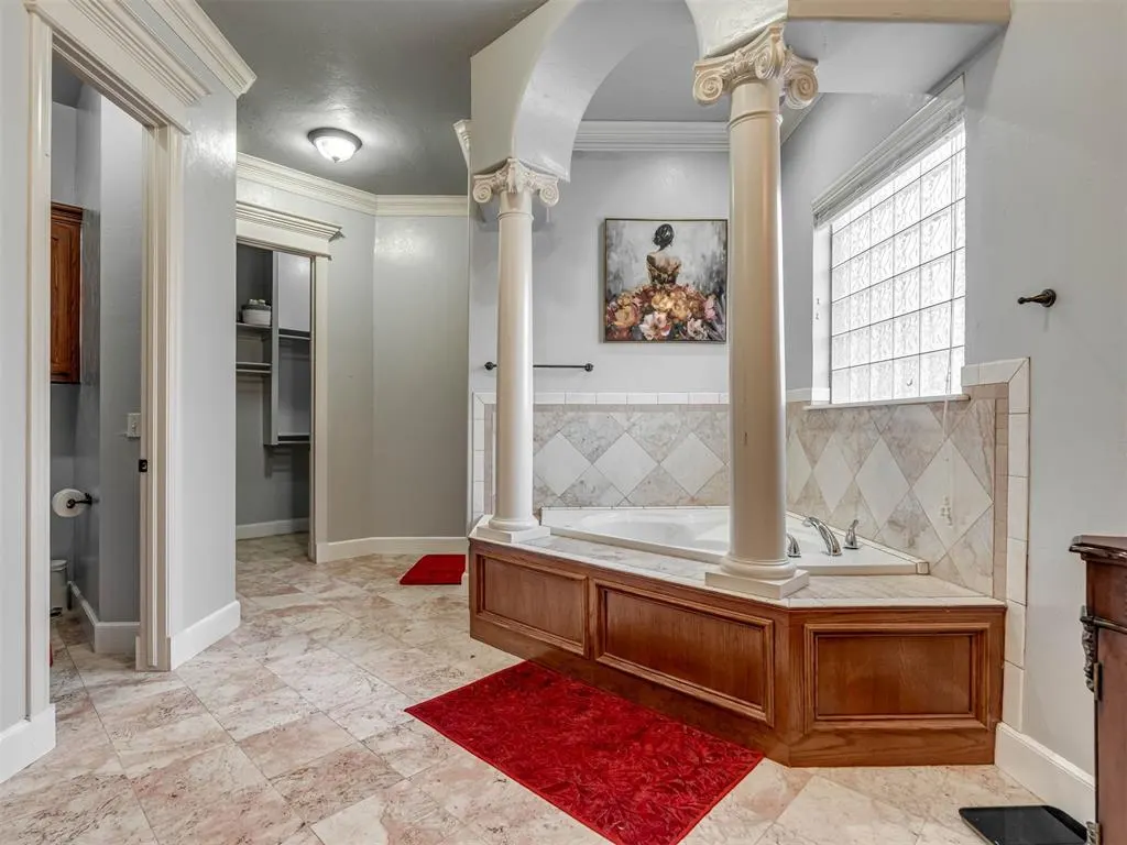 Photo 16 — 2316 E Overholser Court, Oklahoma City, OK 73127