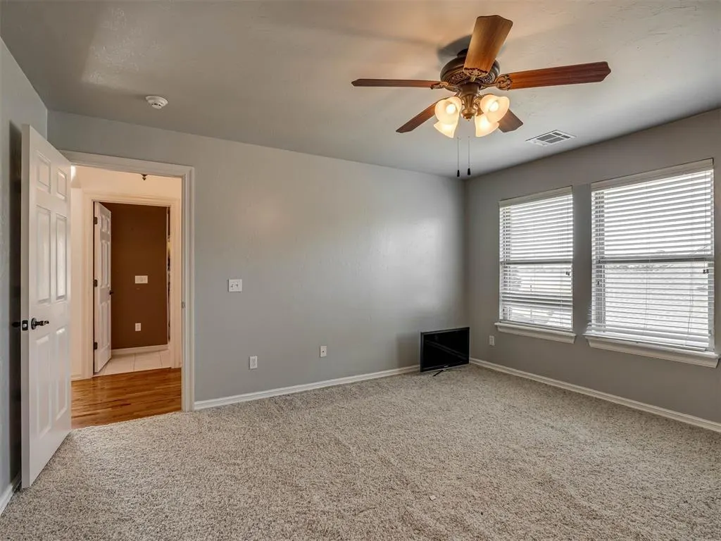 Photo 21 — 2316 E Overholser Court, Oklahoma City, OK 73127